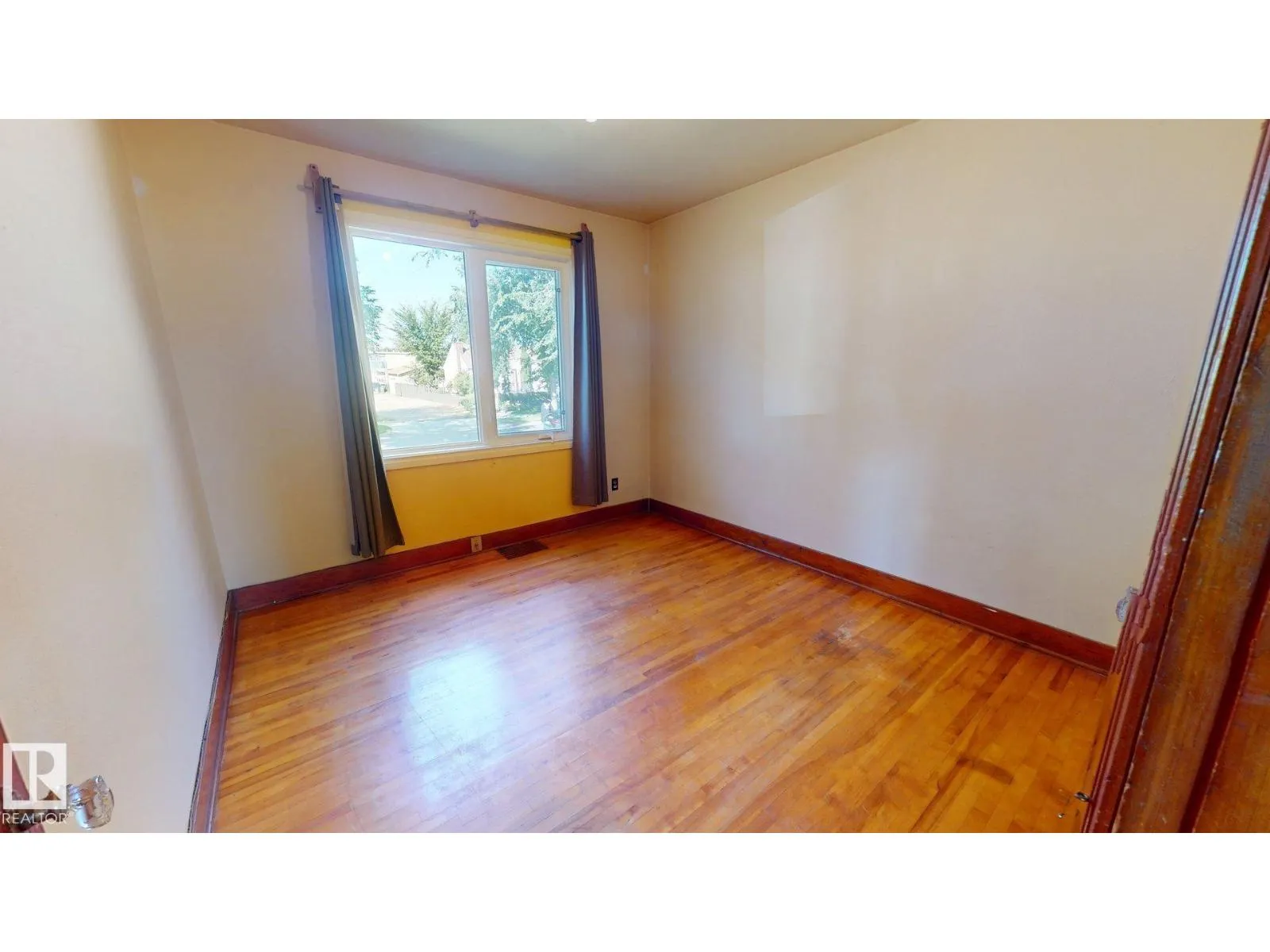 12225 81 ST NW