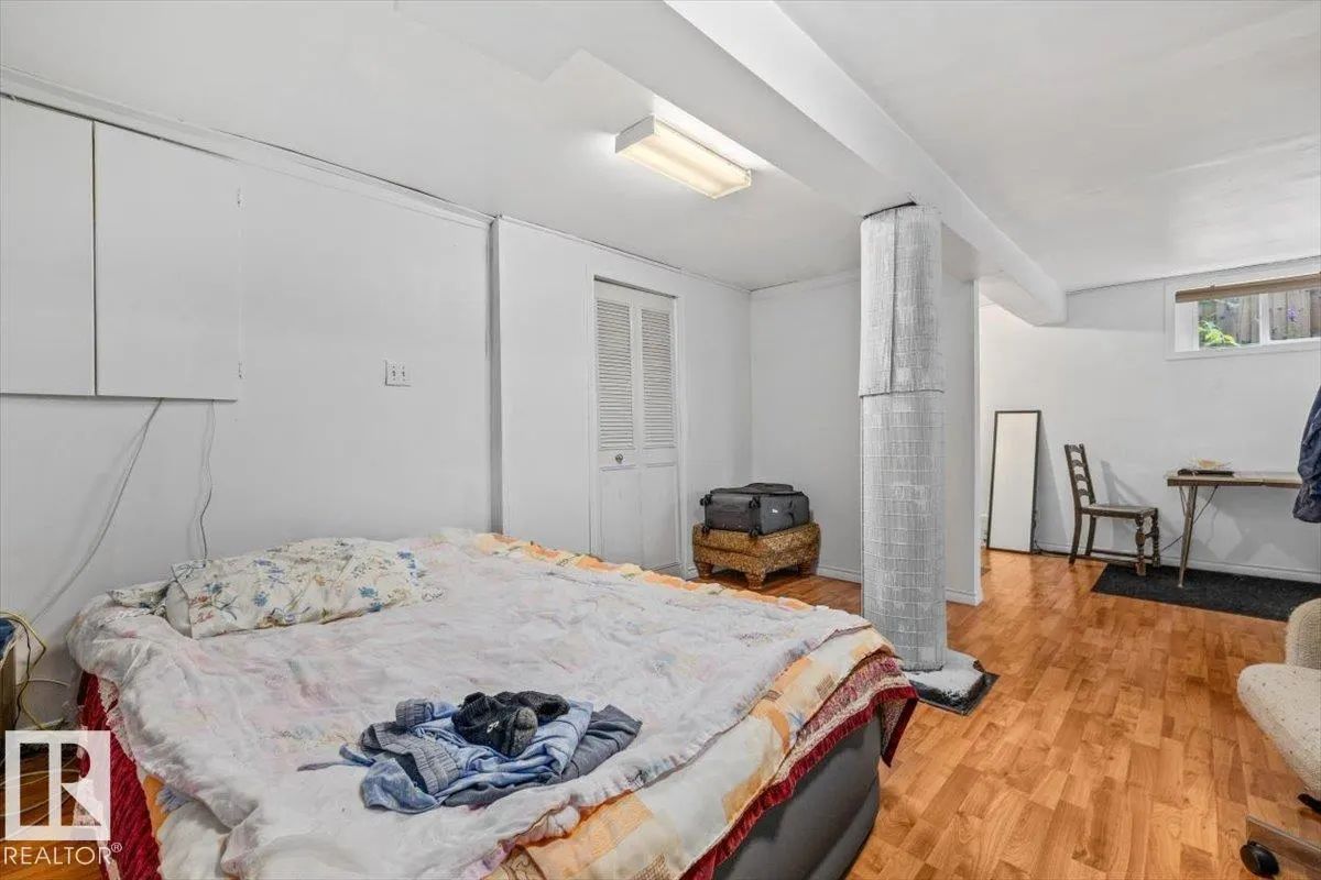4648 113 AV NW