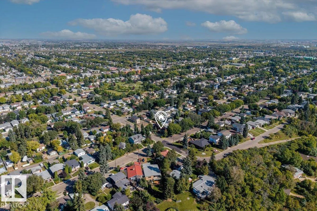 4648 113 AV NW