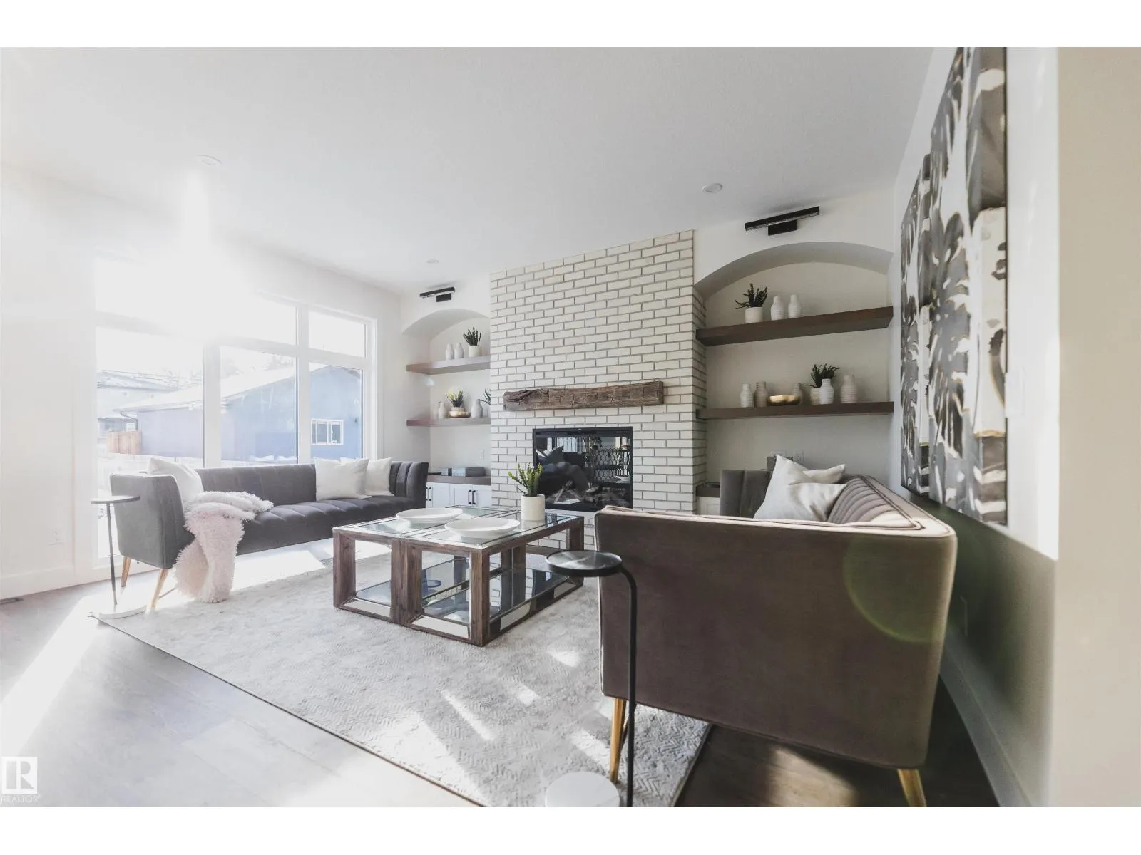 8350 120 ST NW