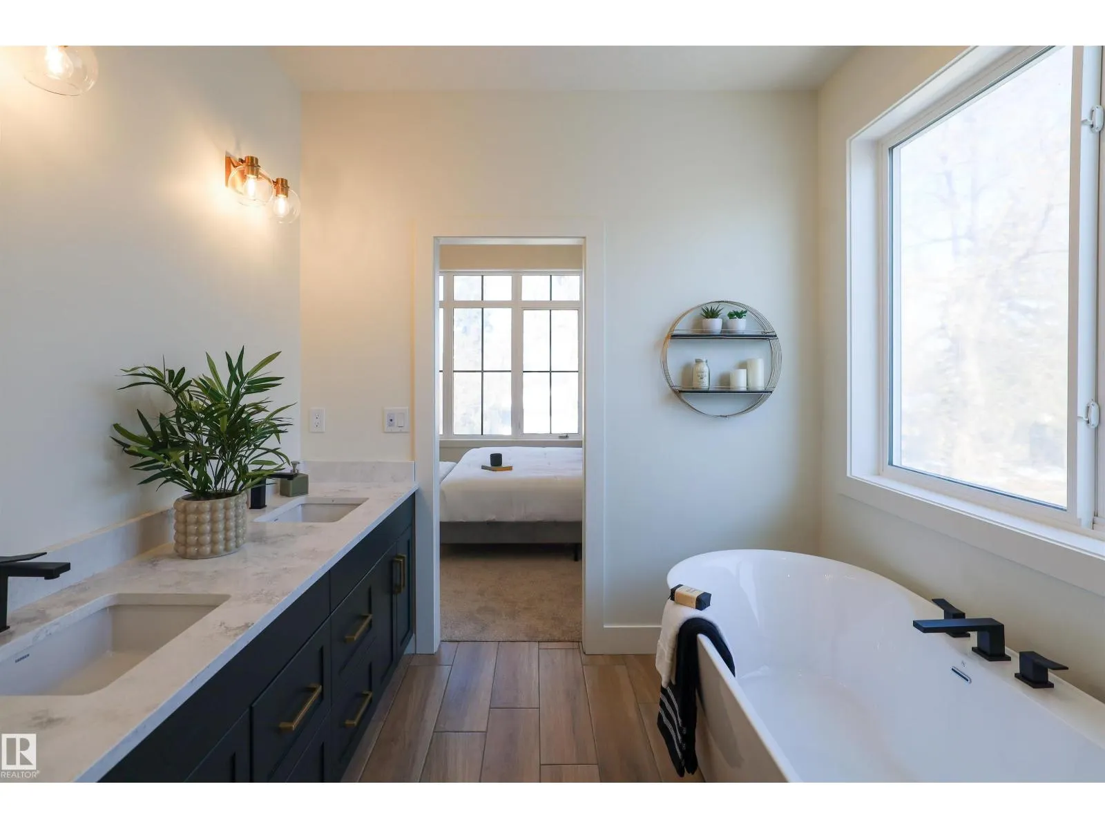 8350 120 ST NW