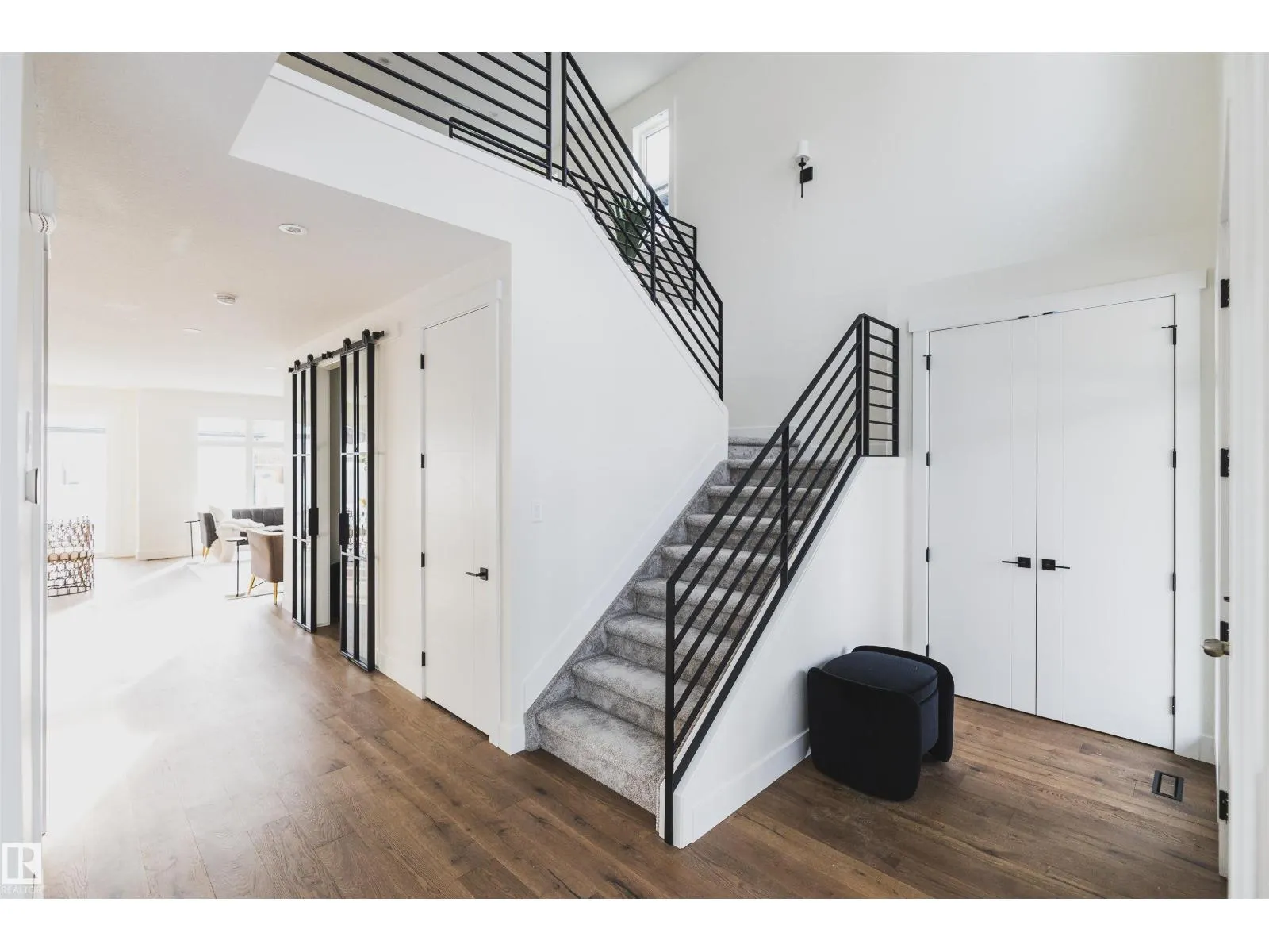 8350 120 ST NW