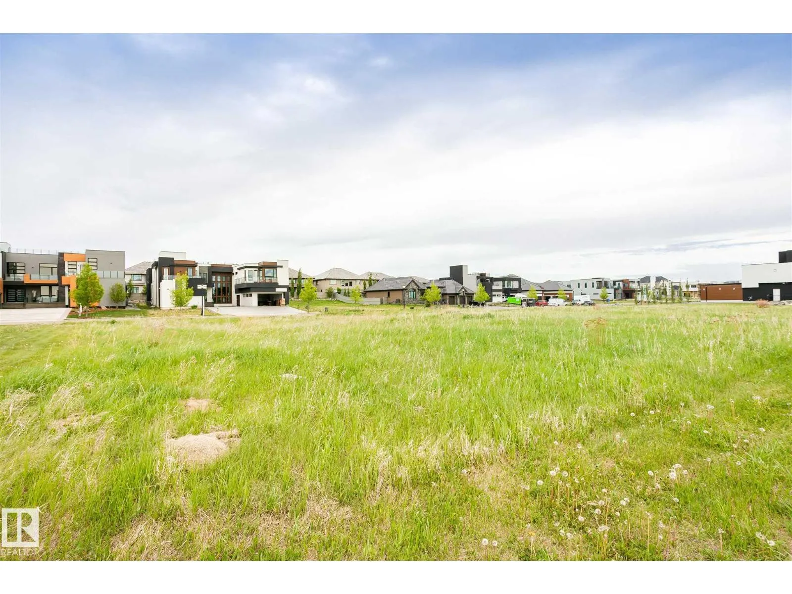 34 WINDERMERE DR SW