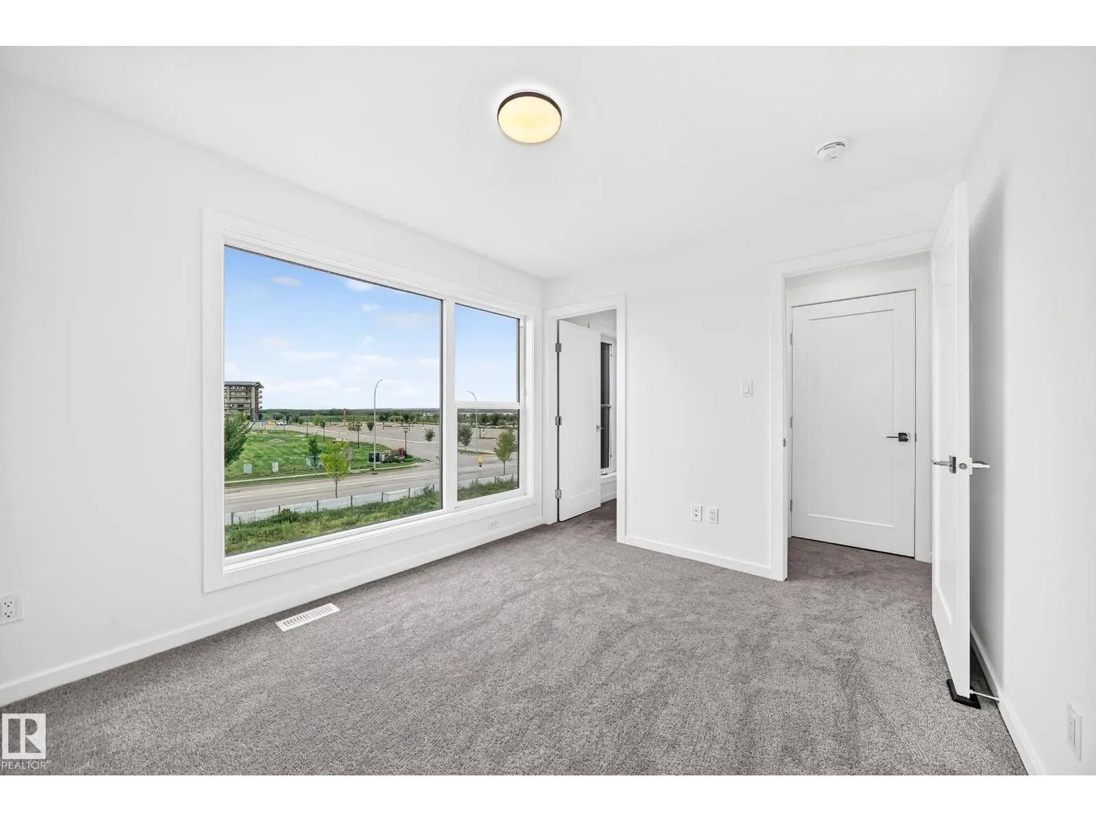 #62 5 Rondeau DR