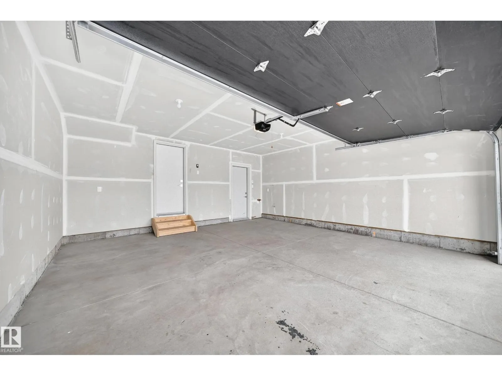 #62 5 Rondeau DR