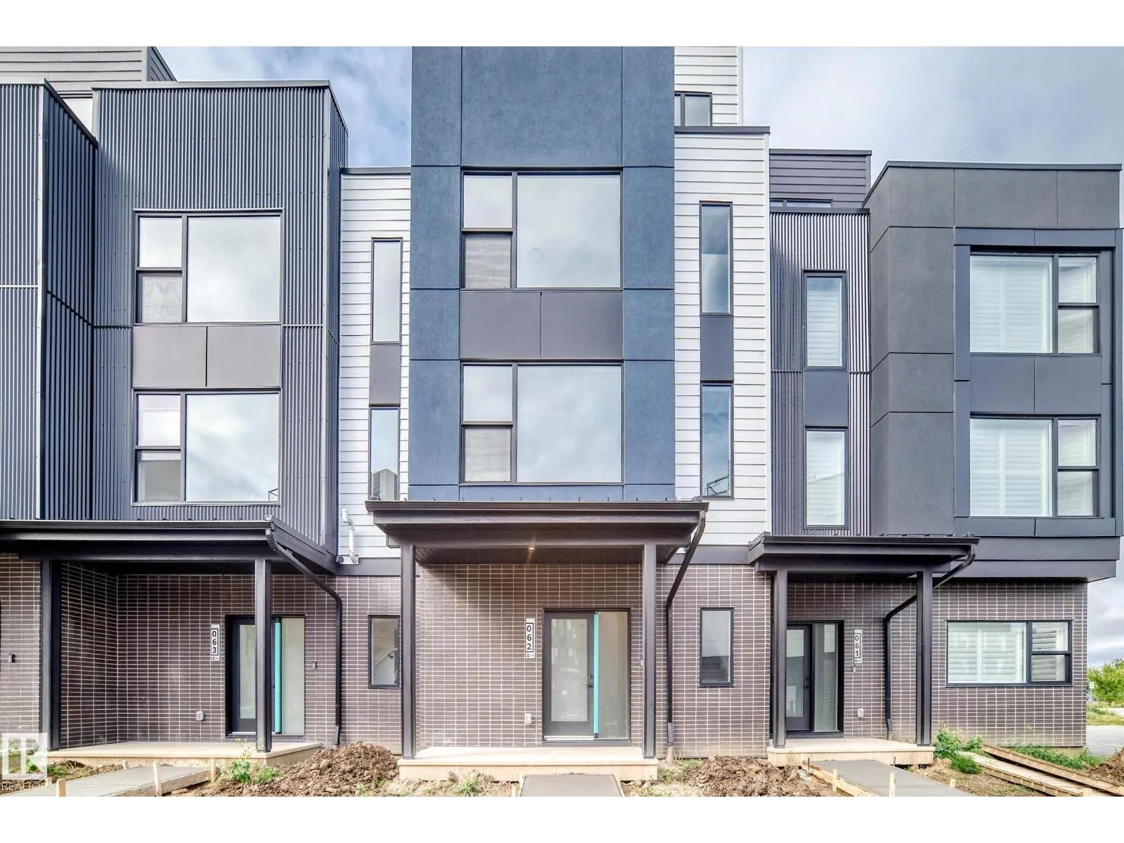 #62 5 Rondeau DR