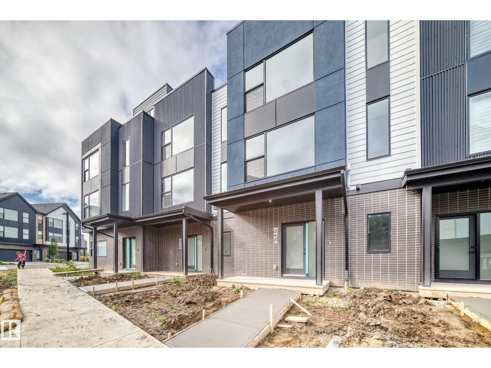 #62 5 Rondeau DR
