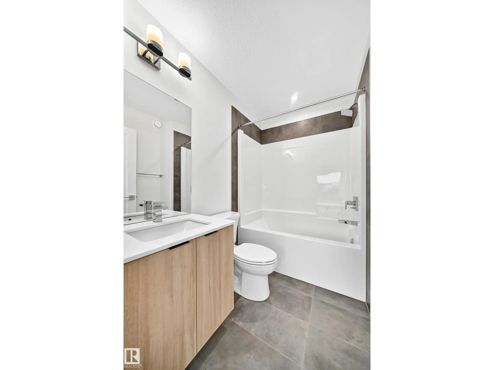 #62 5 Rondeau DR