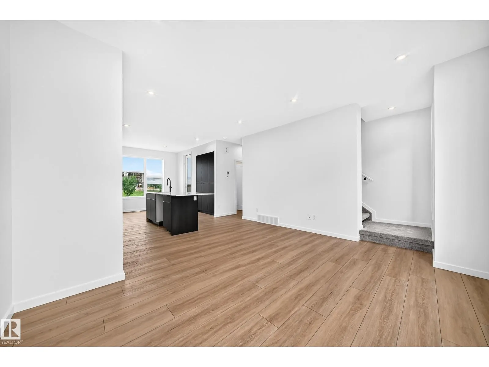 #62 5 Rondeau DR