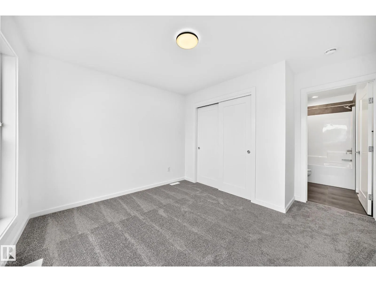 #62 5 Rondeau DR