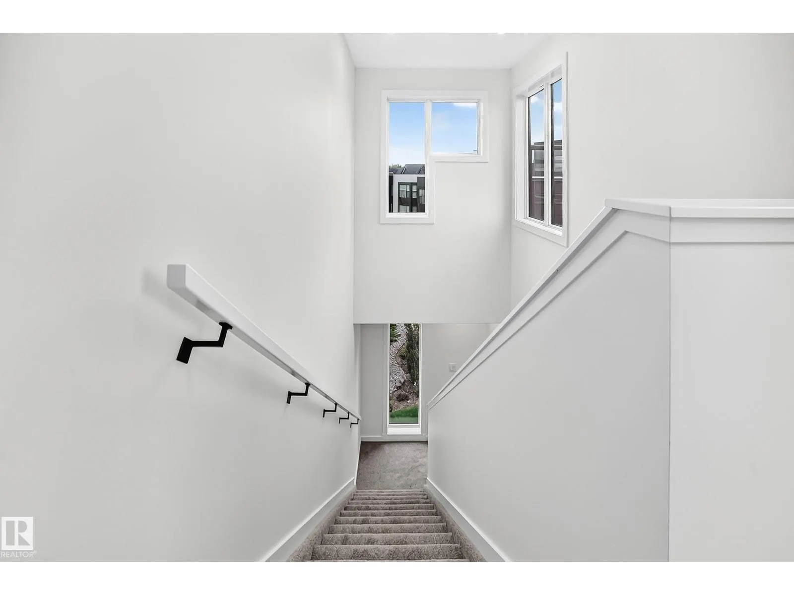 #62 5 Rondeau DR