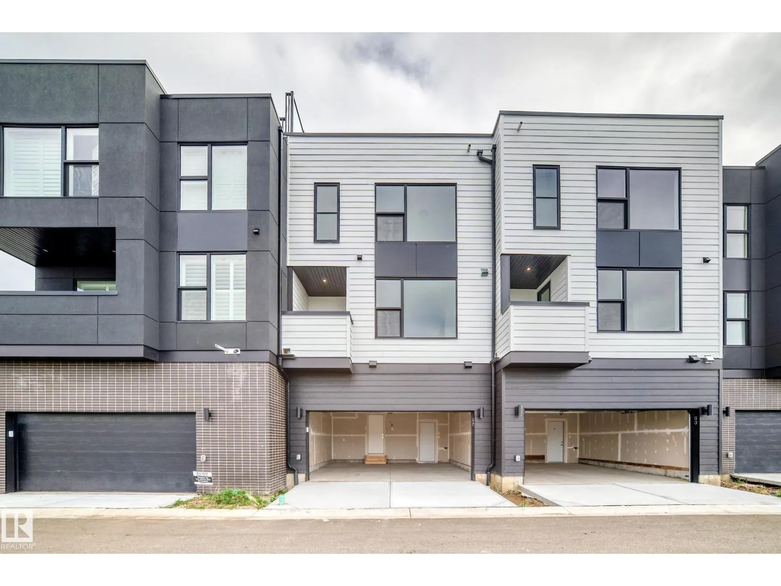 #62 5 Rondeau DR