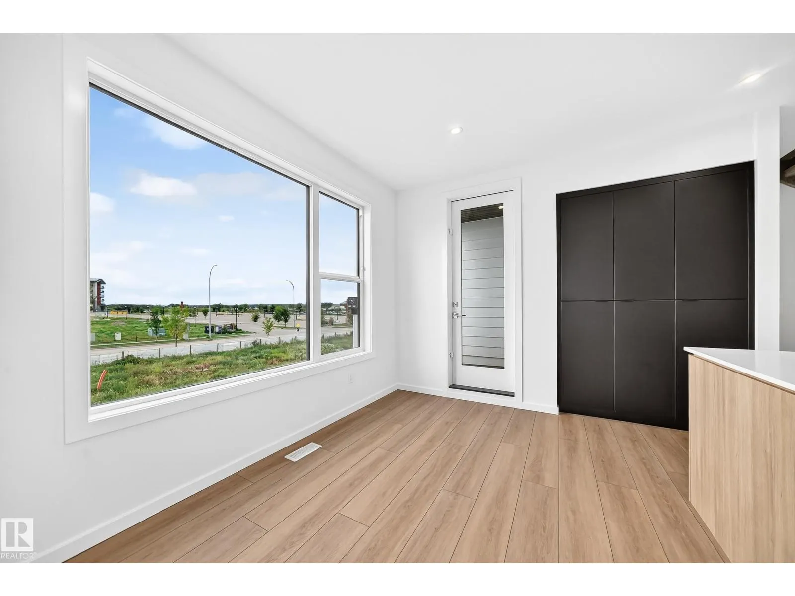 #62 5 Rondeau DR