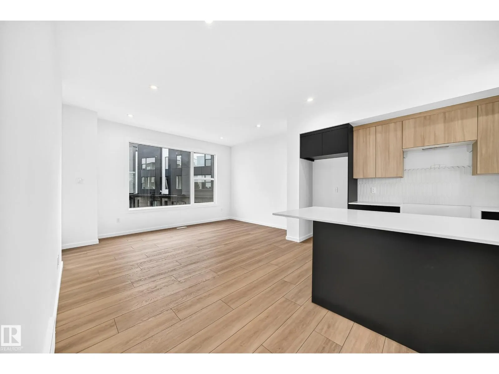 #62 5 Rondeau DR