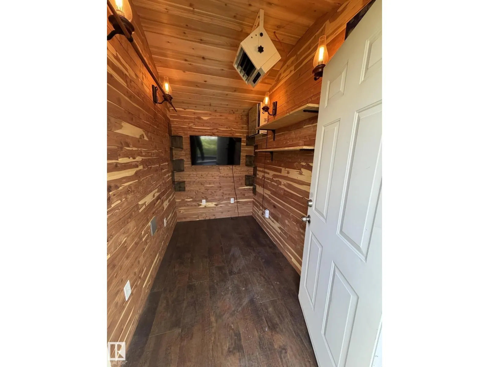 13 NEWBURY CO