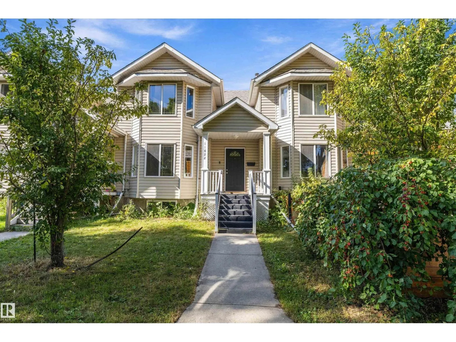 11822 47 ST NW
