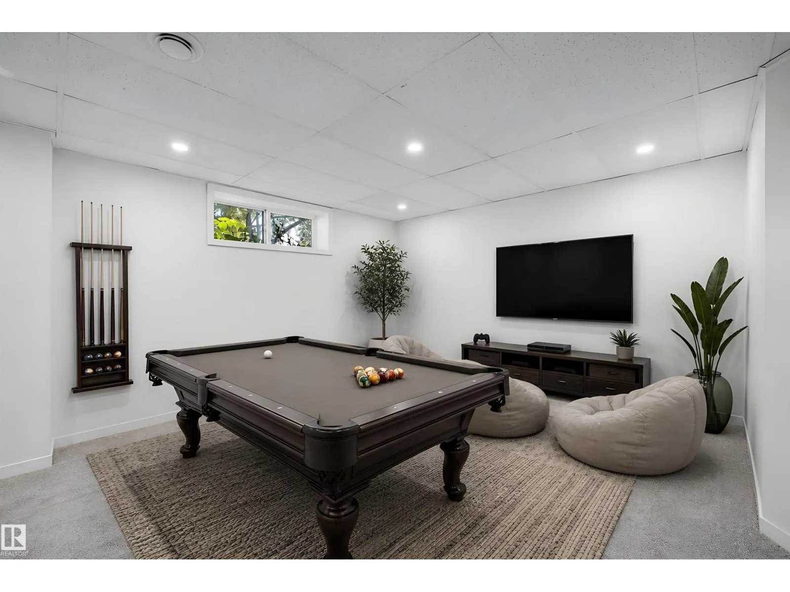 11822 47 ST NW