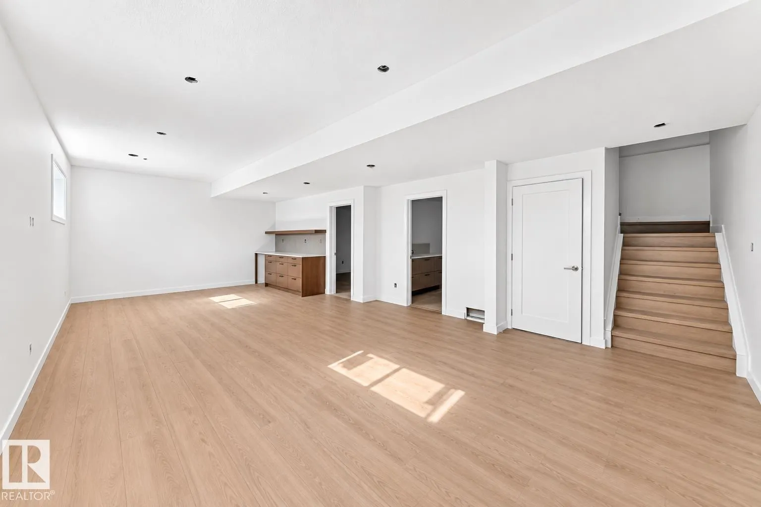7138 119 ST NW