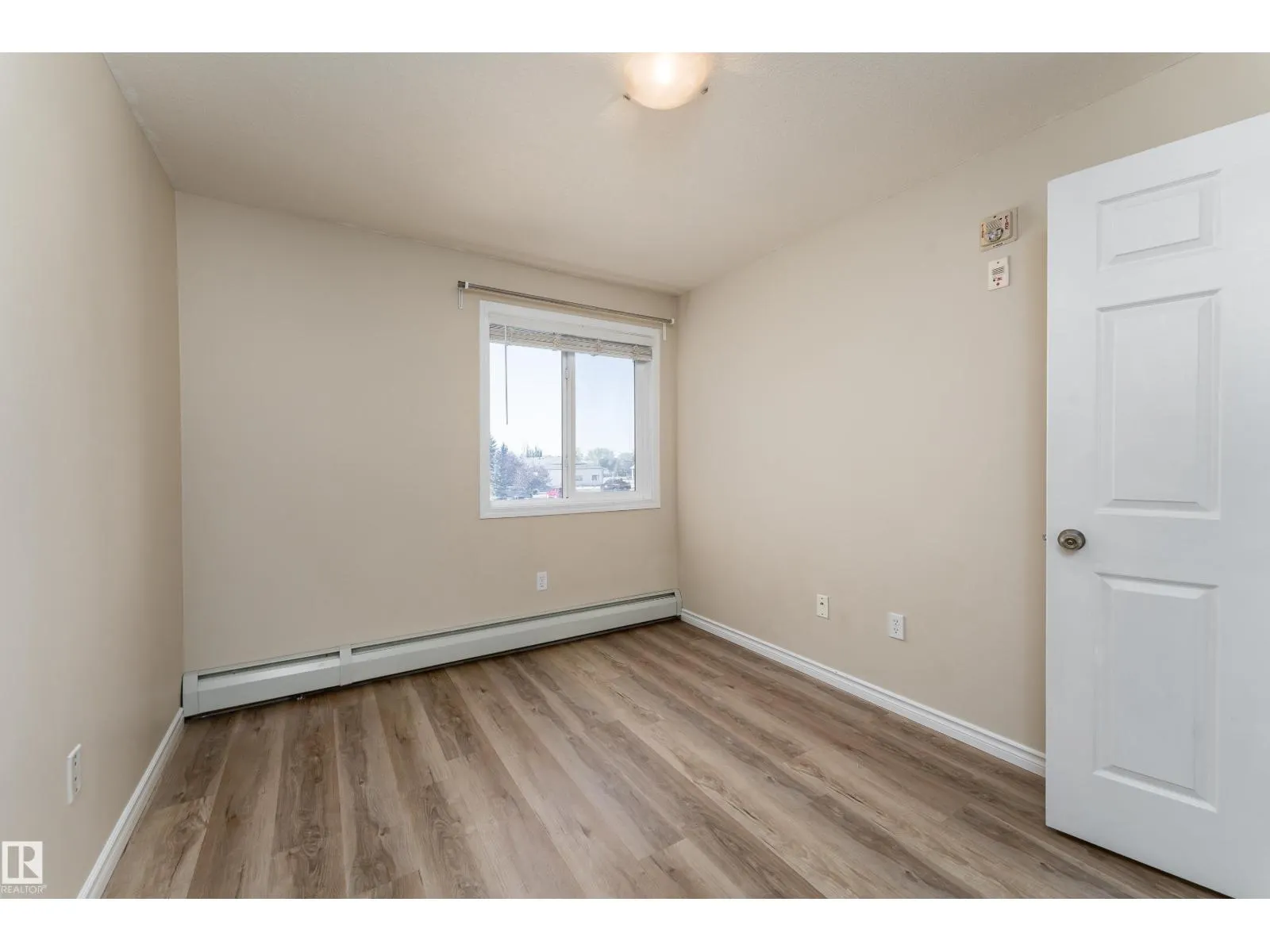 #214 4309 33 ST