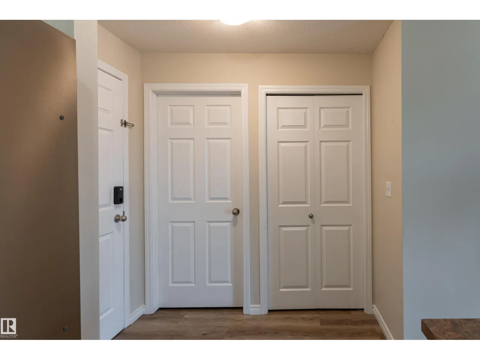 #214 4309 33 ST