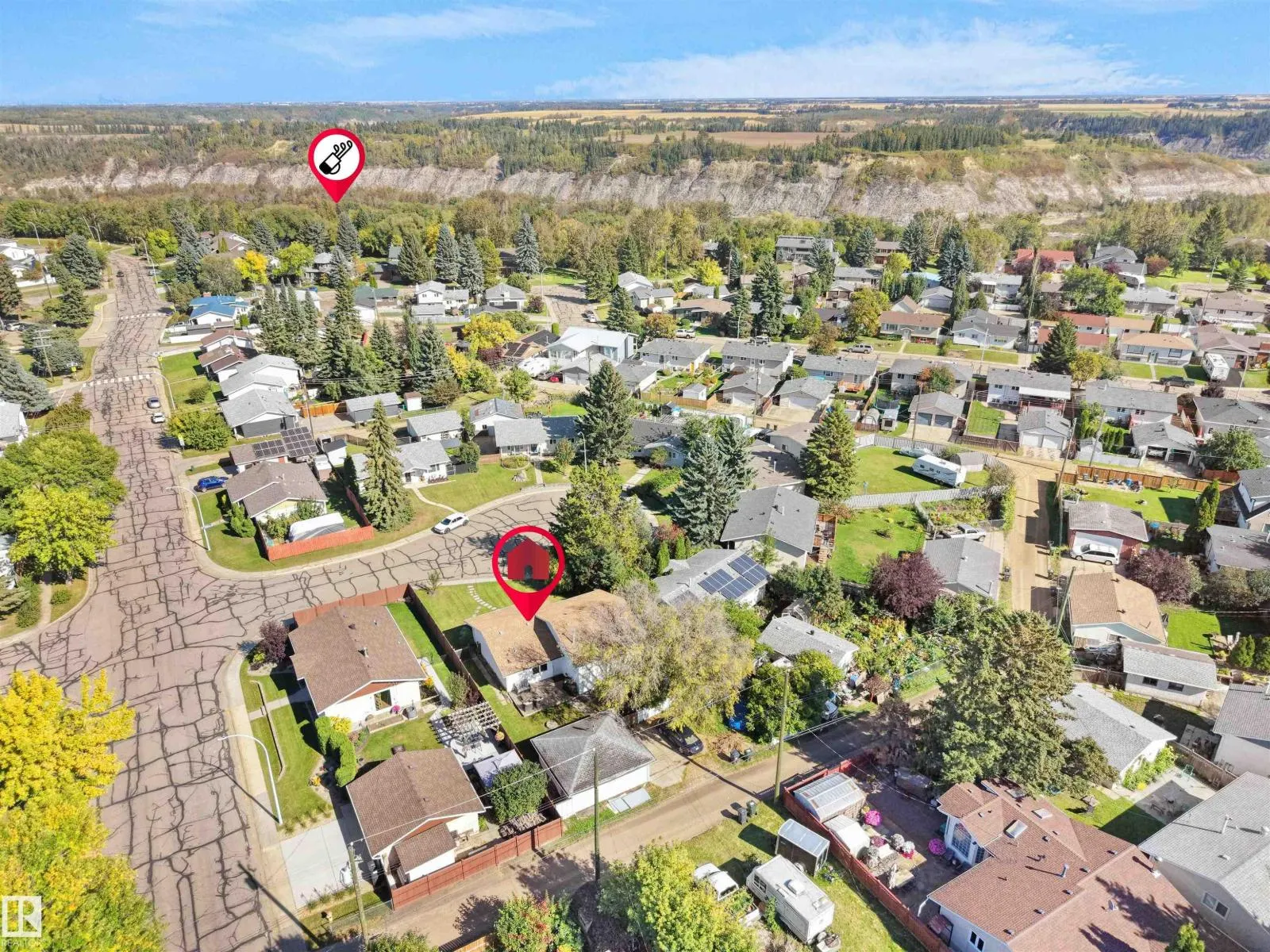 16 THOMPSON CR