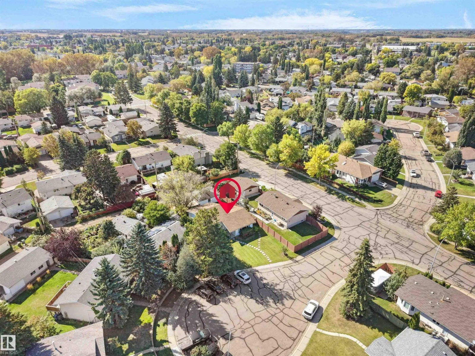16 THOMPSON CR