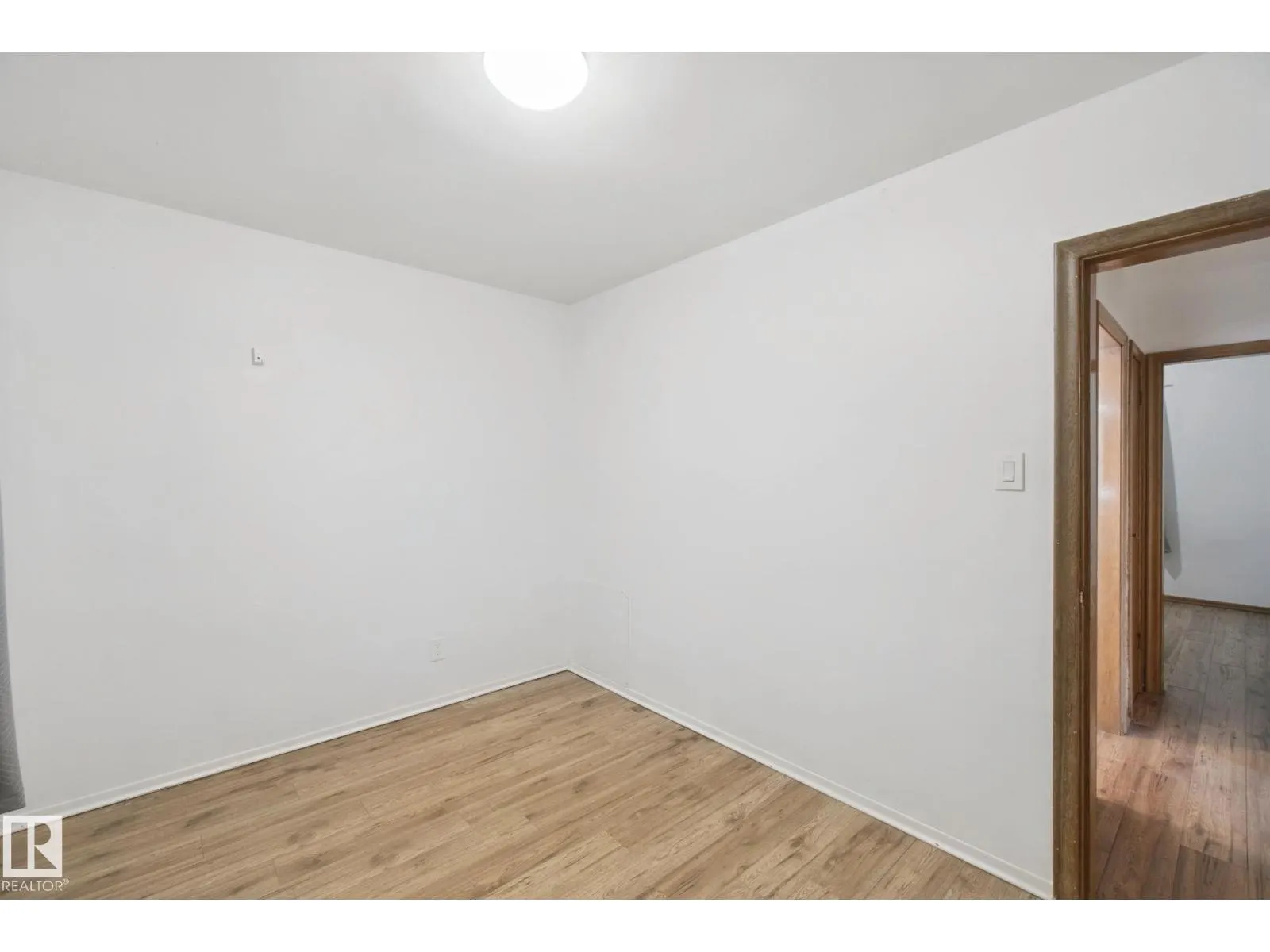 12126 57 ST NW