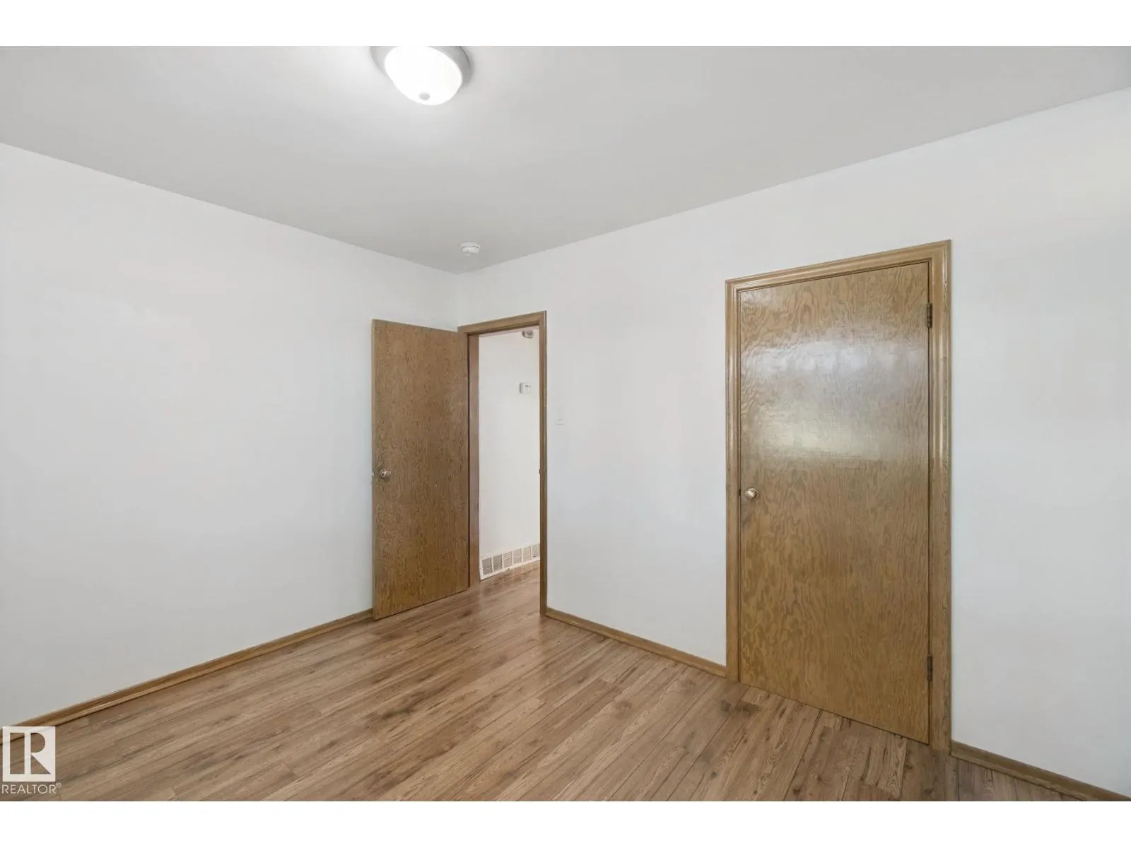 12126 57 ST NW