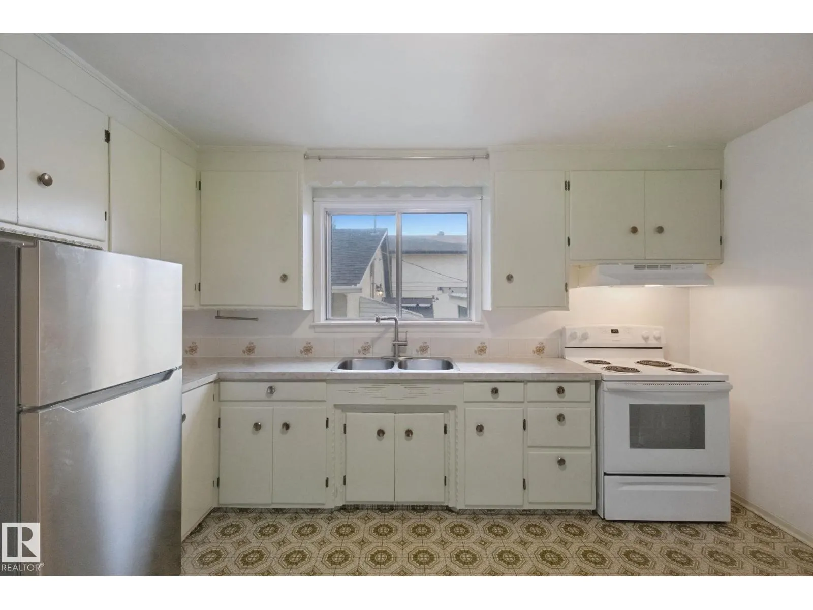 12126 57 ST NW