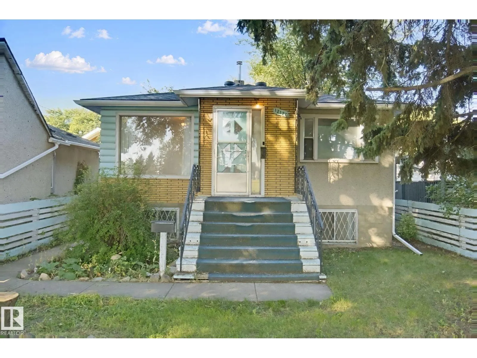 12126 57 ST NW
