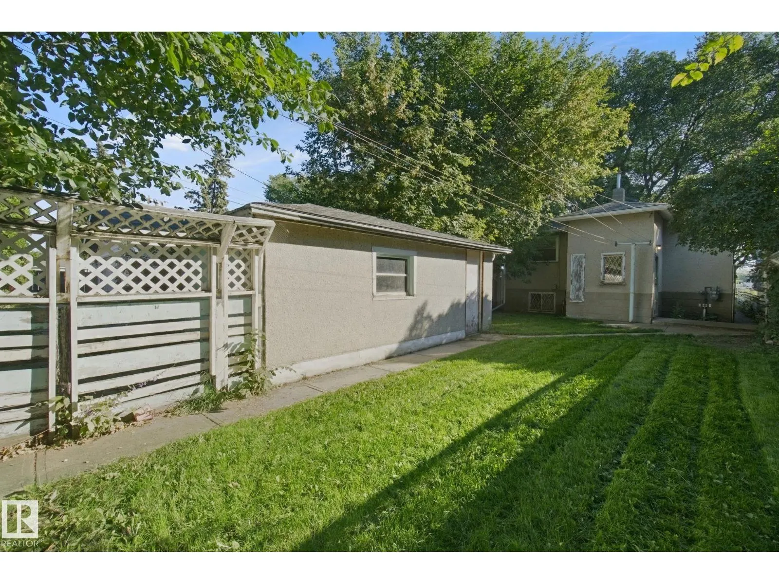 12126 57 ST NW