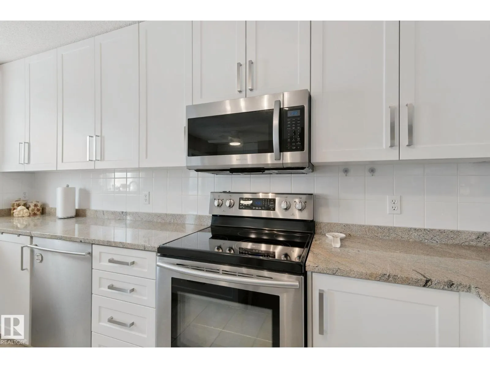 15018 135A ST NW