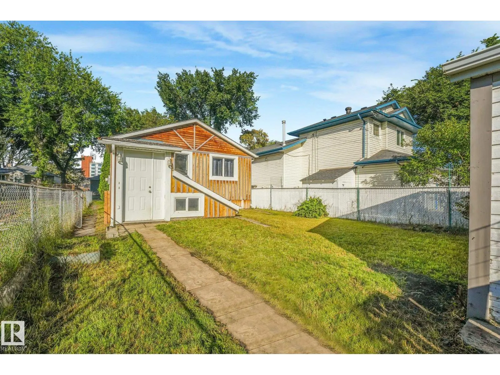 11841 71 ST NW