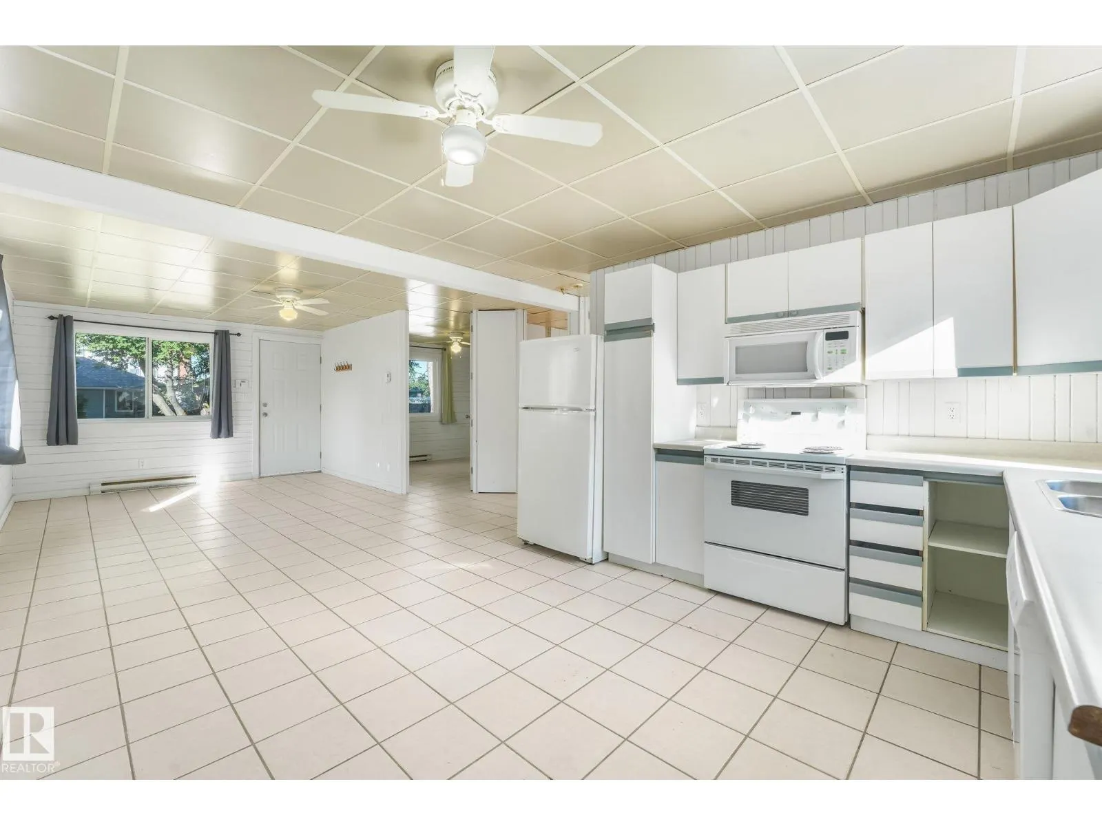 11841 71 ST NW