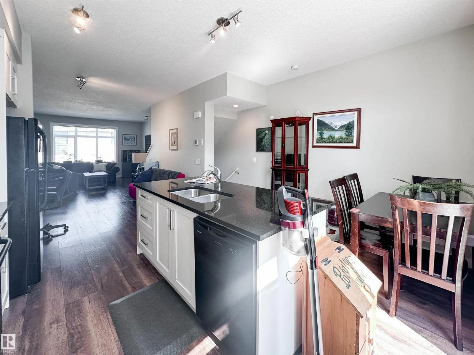 #89 600 BELLEROSE DR