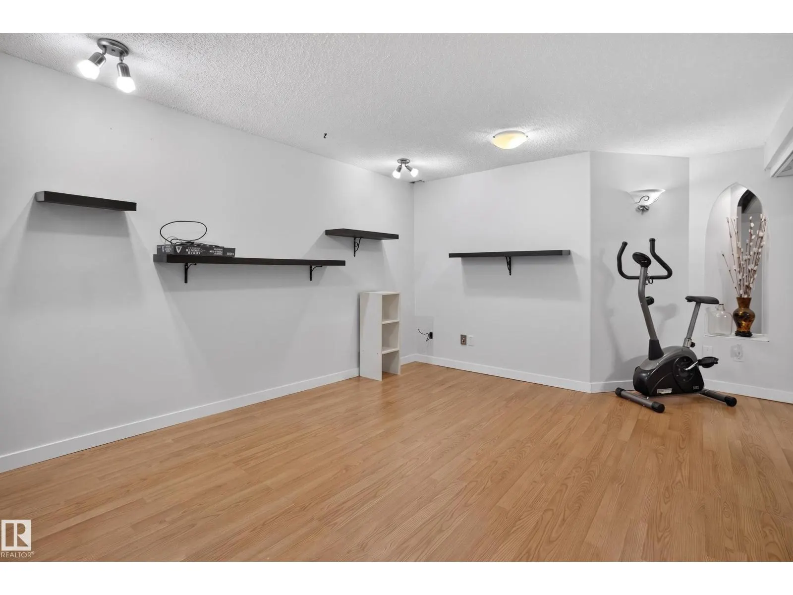 13214 38 ST NW