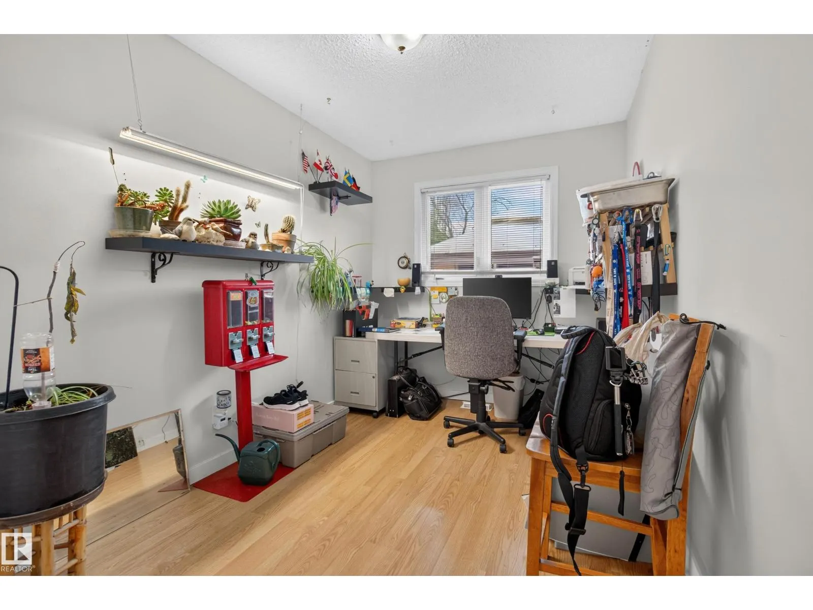 13214 38 ST NW