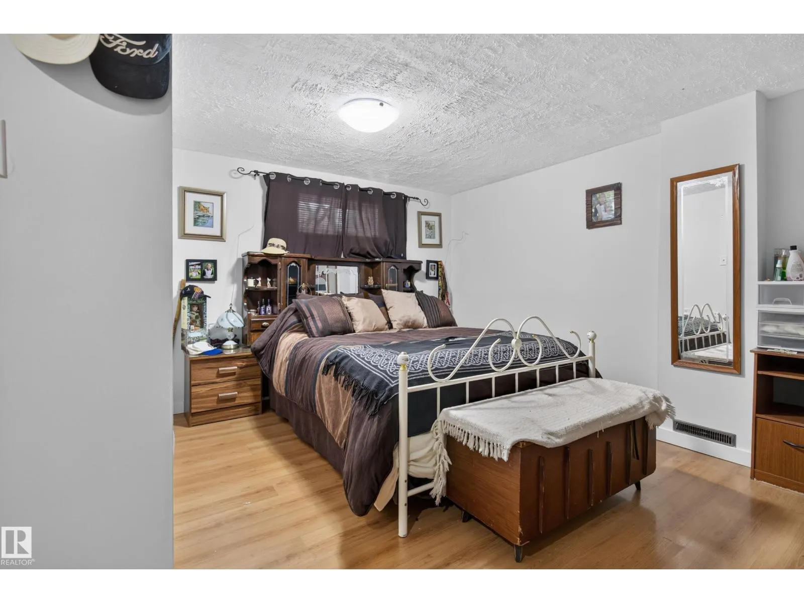 13214 38 ST NW