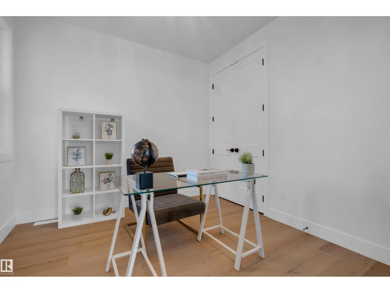 18 Sorel AV