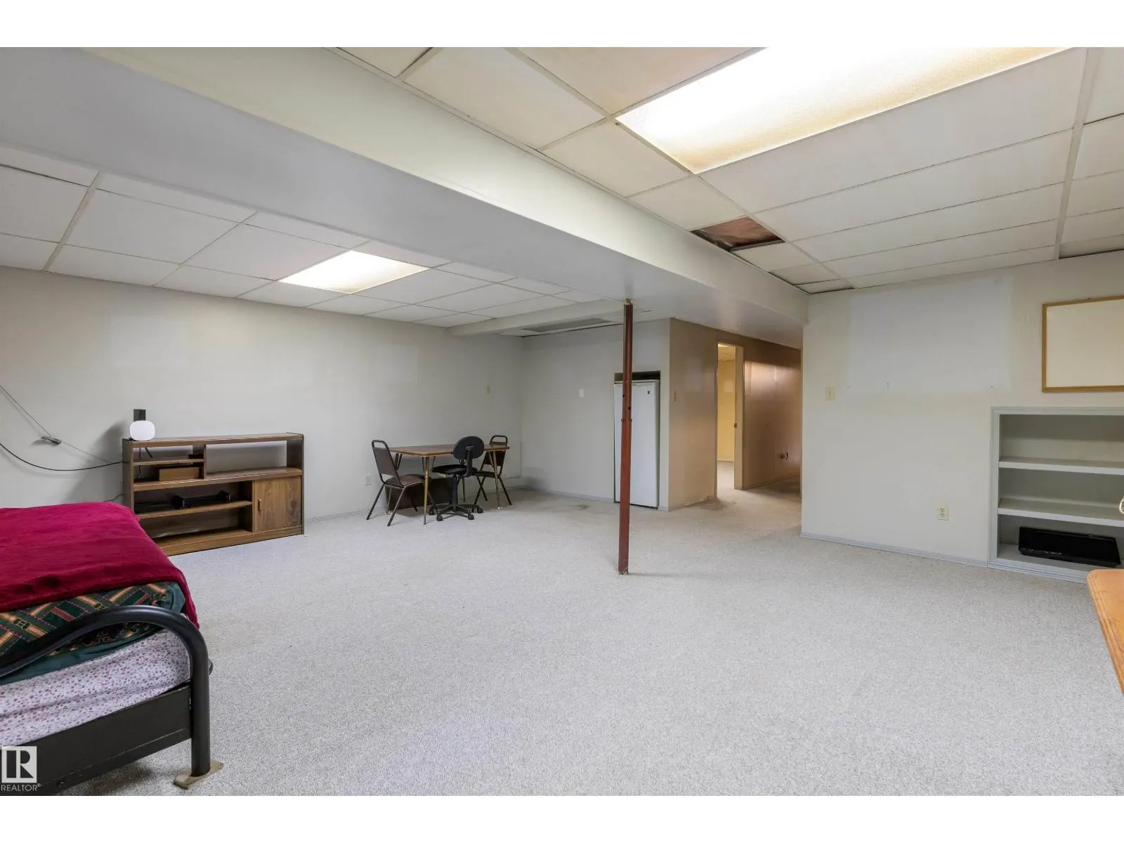 31 GREENFIELD ES