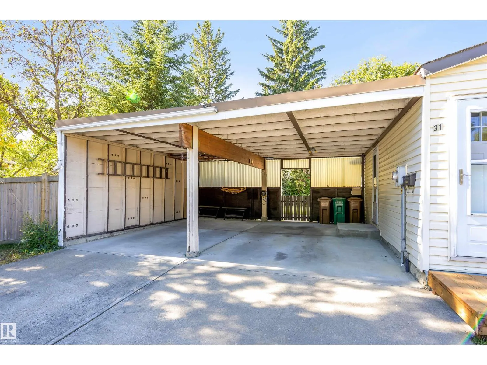 31 GREENFIELD ES