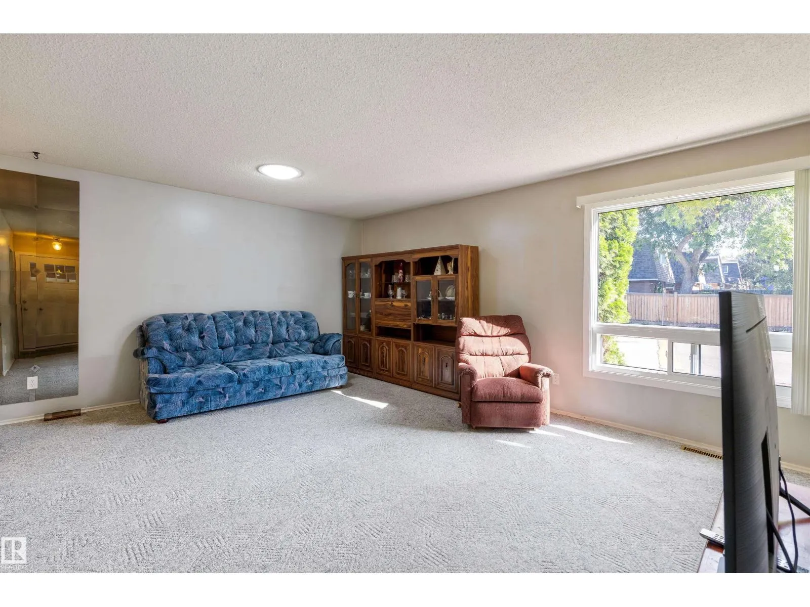 31 GREENFIELD ES