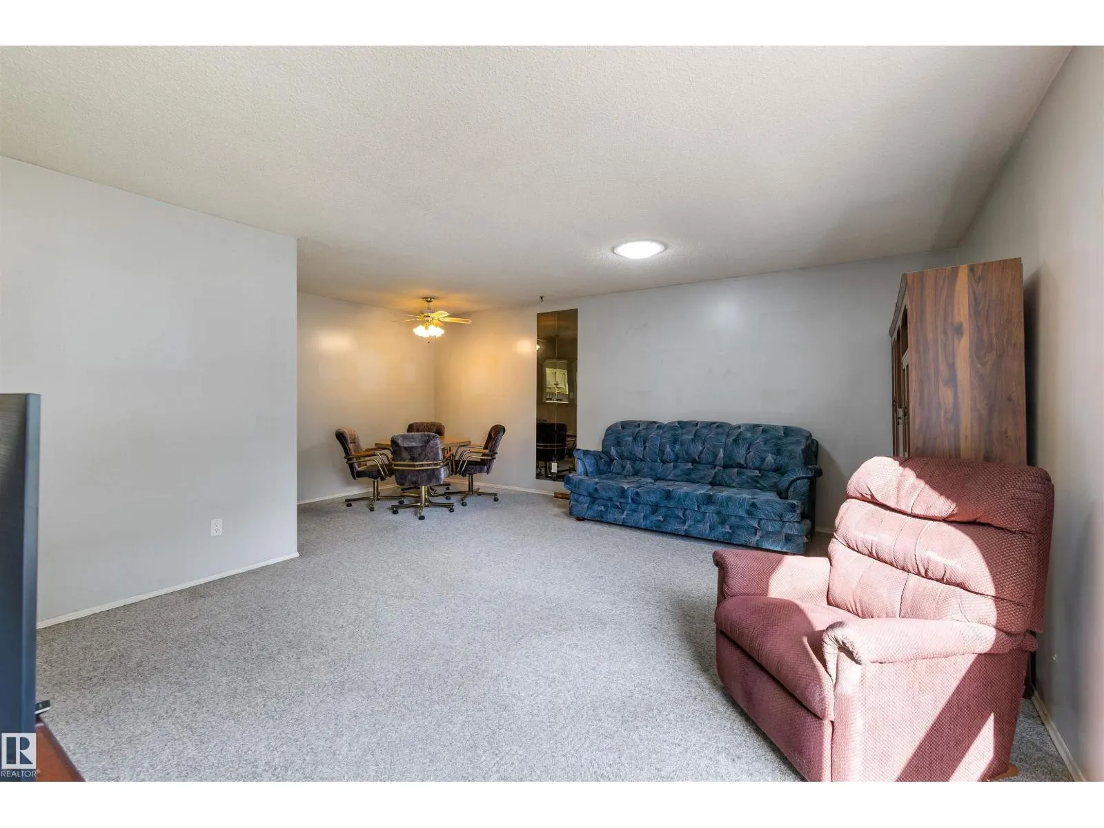 31 GREENFIELD ES