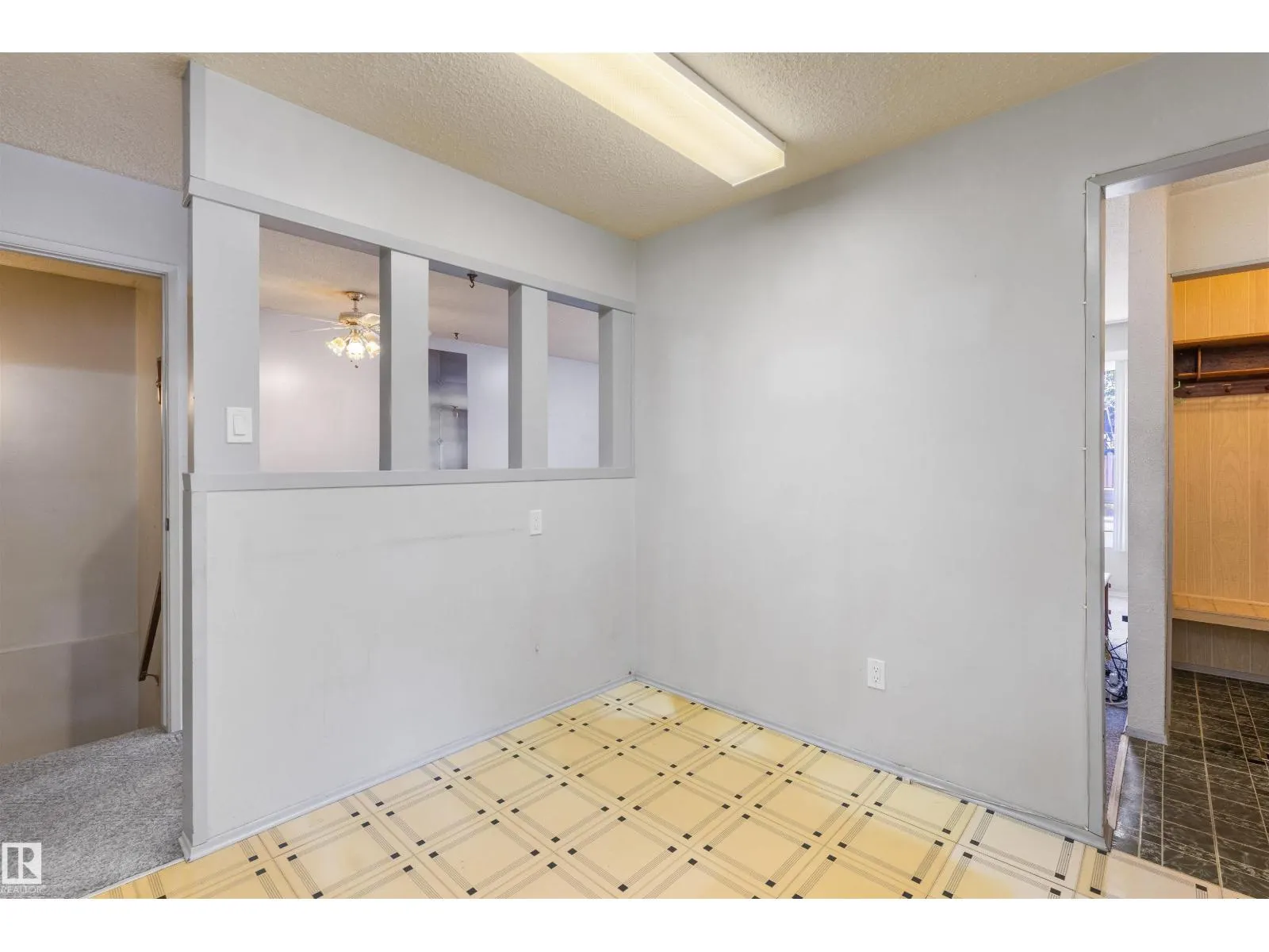 31 GREENFIELD ES