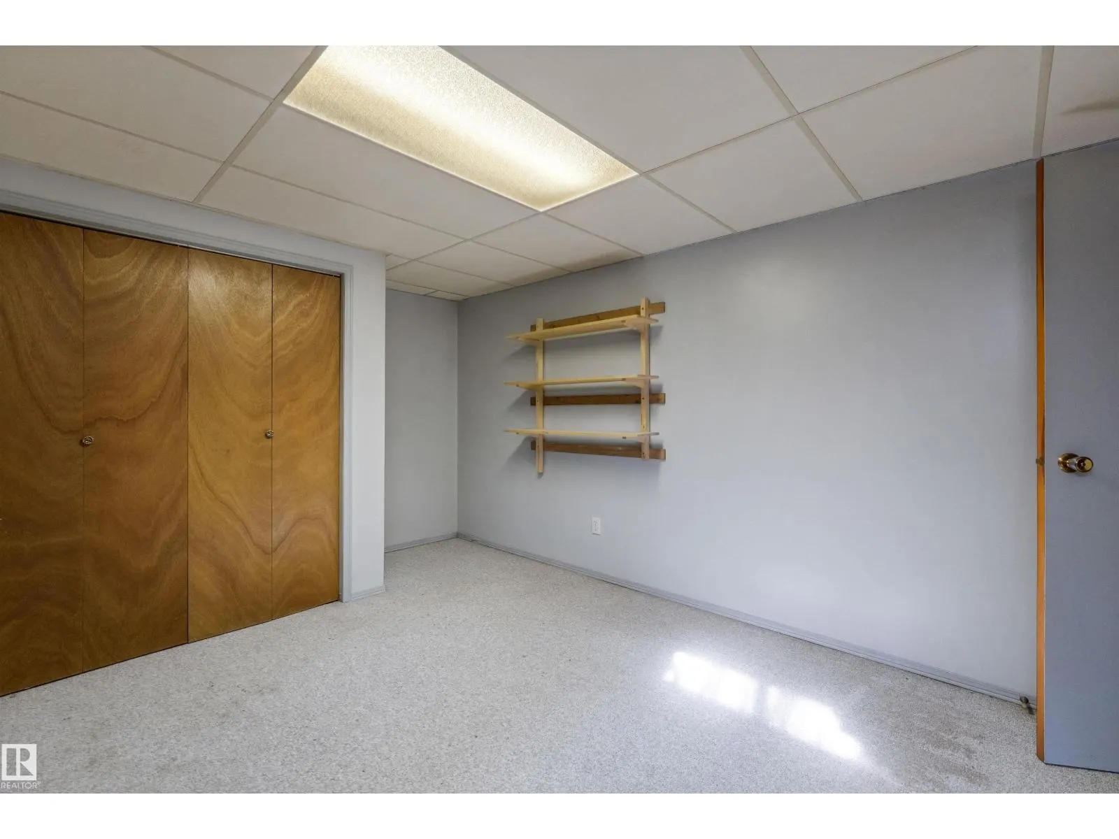 31 GREENFIELD ES