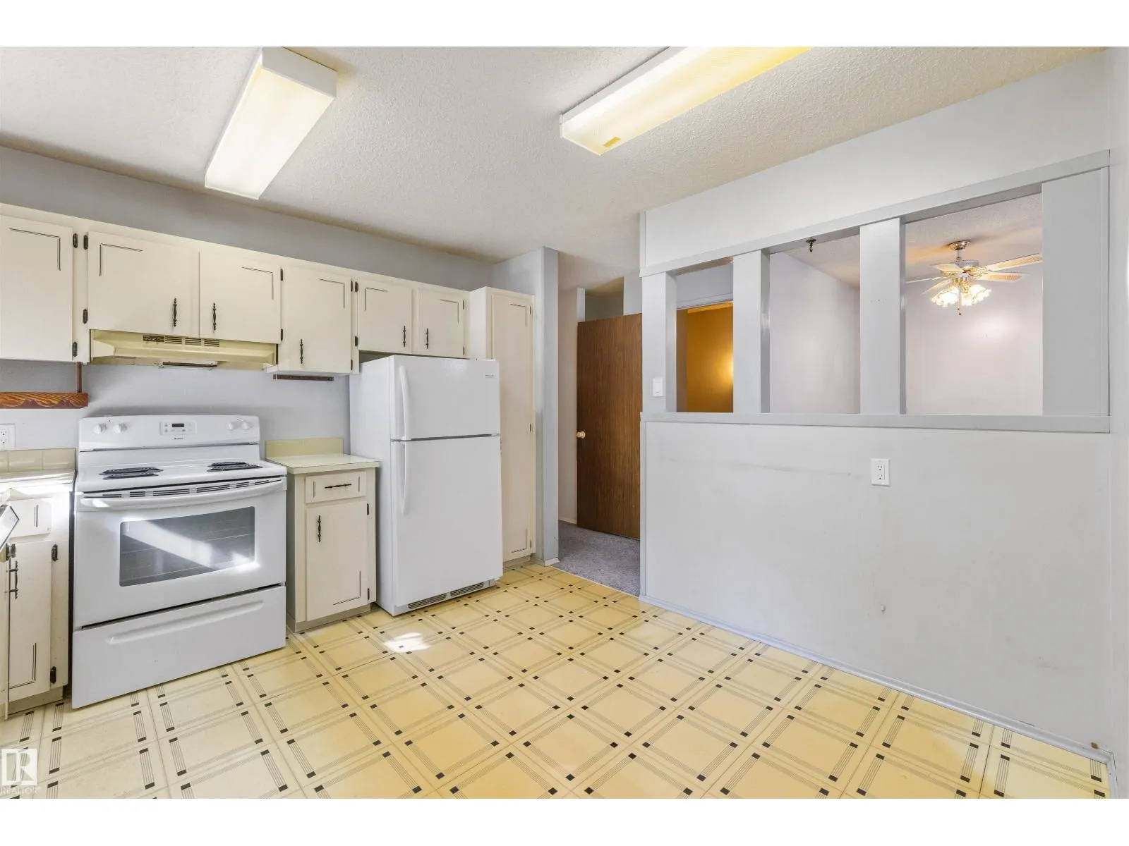 31 GREENFIELD ES