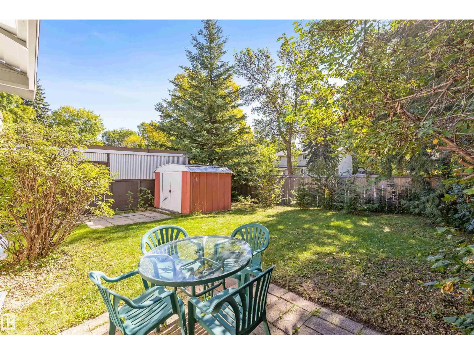 31 GREENFIELD ES