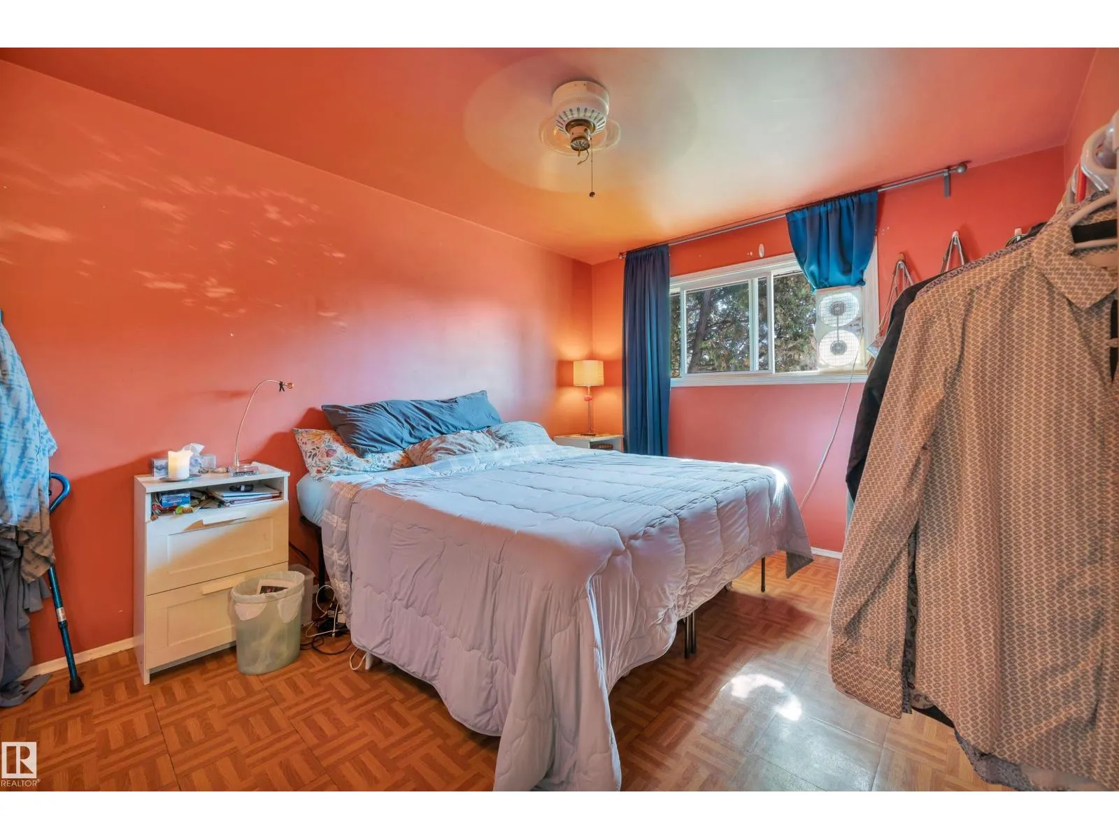 8812 135a AV S NW