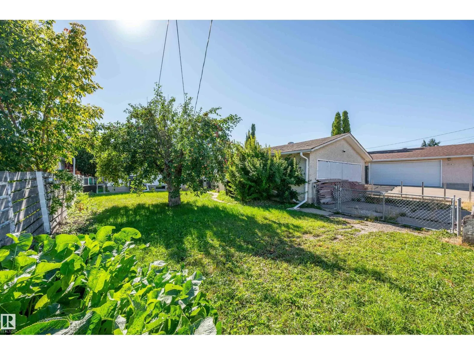 8812 135a AV S NW