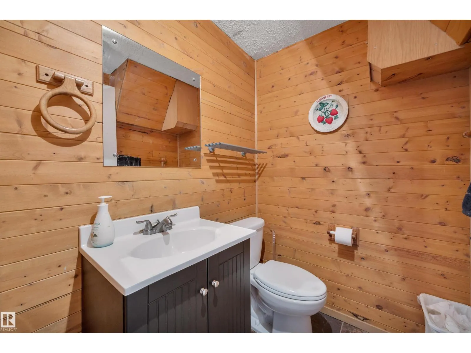8812 135a AV S NW